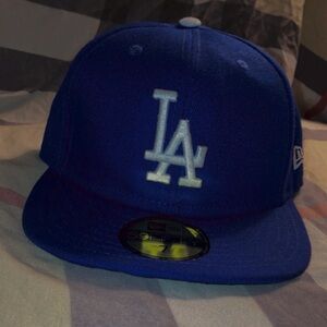 SOLD‼️ MLB Los Angeles Dodgers New Era Authentic On-Field 59FIFTY Fitted Hat.  7